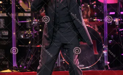 Barry Manilow